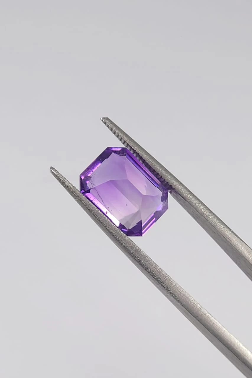 4.65ct Natural Amethyst Emerald Cut loose Gemstone From Nigeria — view 2